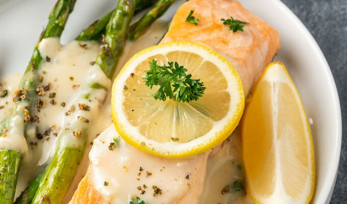 Salmon with 5-Minute Green Peppercorn Pan Sauce recipe on Selefina