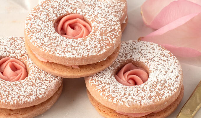 Almond and Cranberry Linzer Tarts 