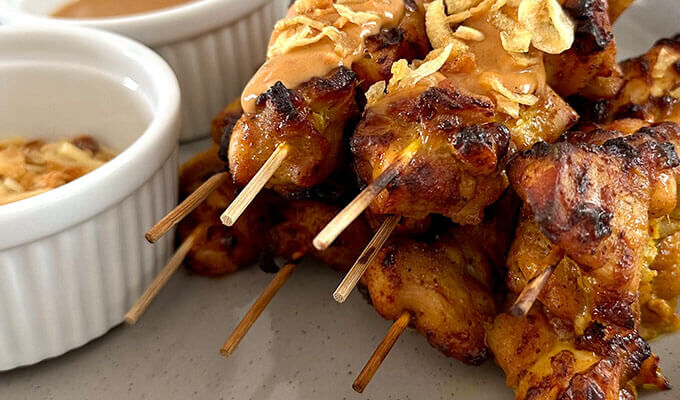 Chicken Satay with Peanut Sauce
