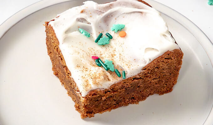 Gingerbread Cookie Bars