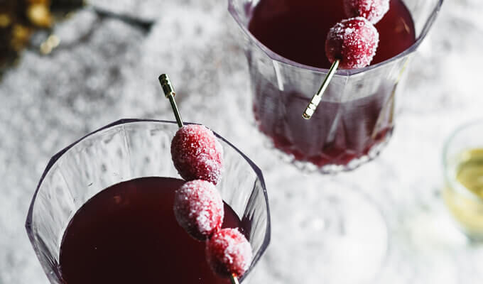 Mulled White Wine with Orange and Cranberry