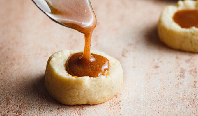 Vanilla Thumbprint Cookies + Pumpkin Spice Honey